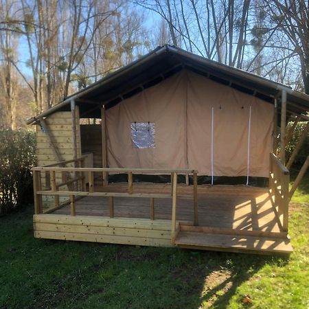 Camping Du Pont De St Gal Saint-Gal-sur-Sioule Eksteriør billede